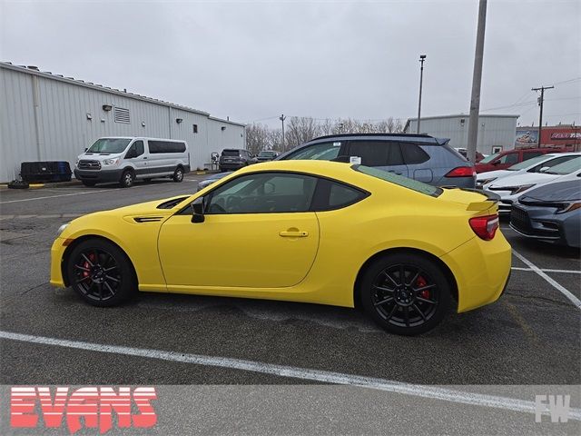 2017 Subaru BRZ Series.Yellow