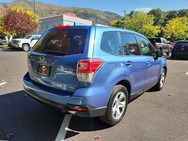 2017 Subaru Forester Base