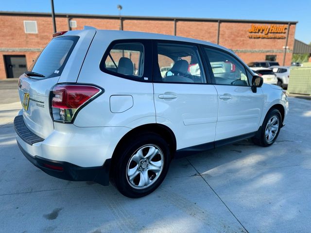 2017 Subaru Forester Base