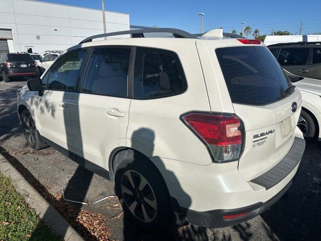 2017 Subaru Forester Base