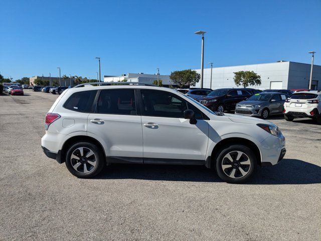 2017 Subaru Forester Base