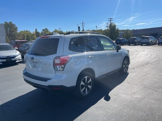 2017 Subaru Forester Base