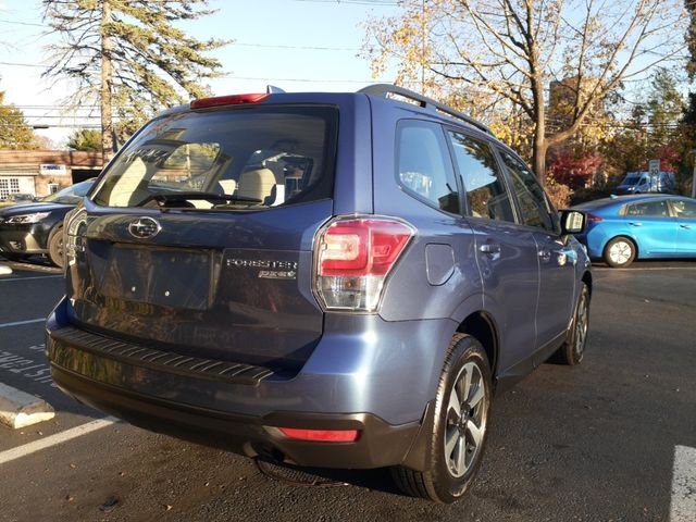 2017 Subaru Forester Base