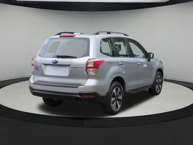 2017 Subaru Forester Base