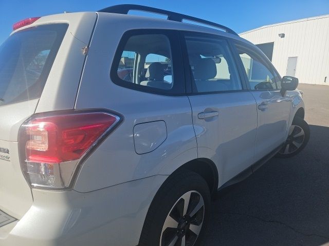 2017 Subaru Forester Base