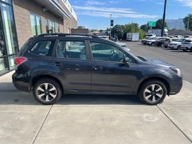 2017 Subaru Forester Base