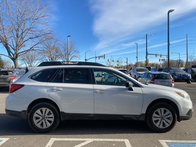 2017 Subaru Outback Base