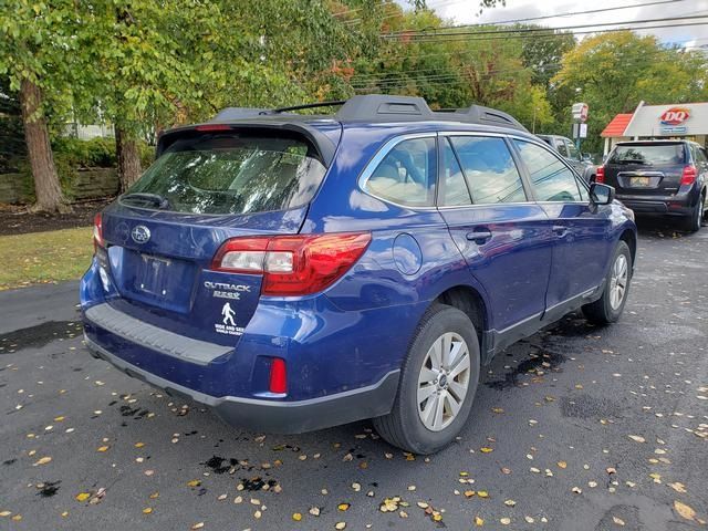 2017 Subaru Outback Base