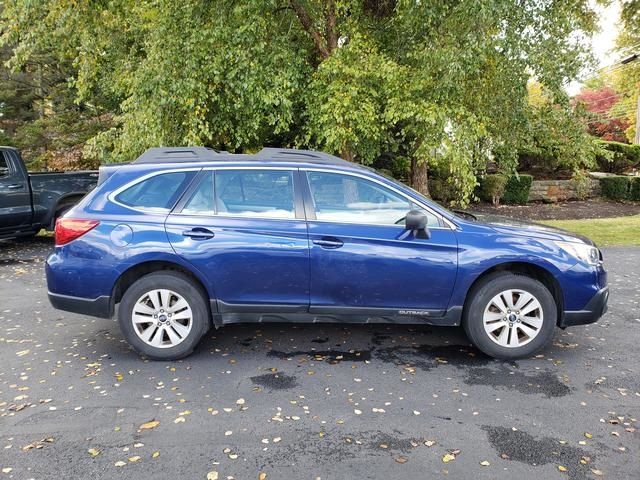 2017 Subaru Outback Base