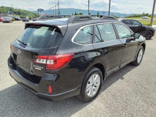 2017 Subaru Outback Base