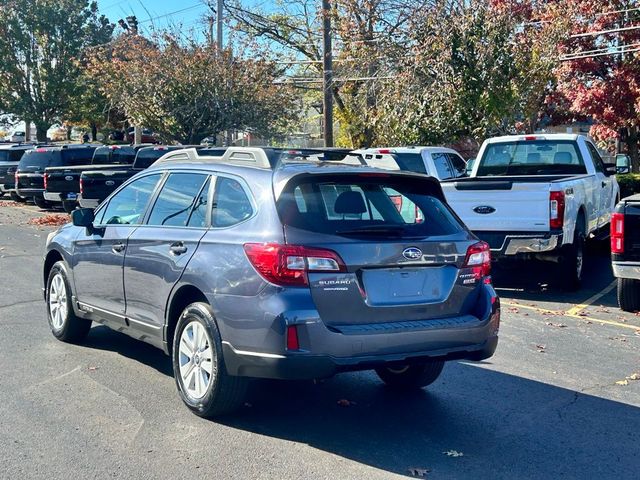 2017 Subaru Outback Base