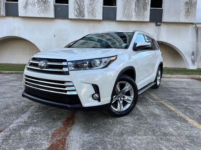 2017 Toyota Highlander 