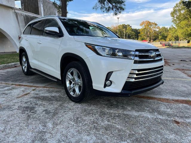 2017 Toyota Highlander 