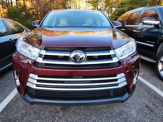 2017 Toyota Highlander LE