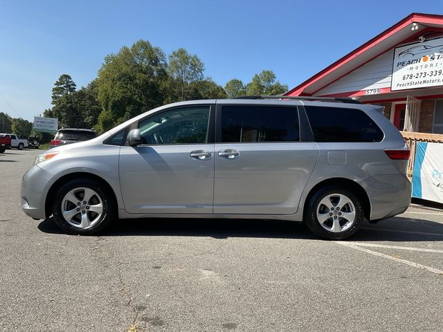 2017 Toyota Sienna 