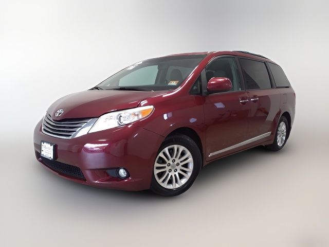 2017 Toyota Sienna 