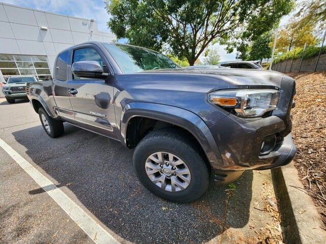 2017 Toyota Tacoma SR