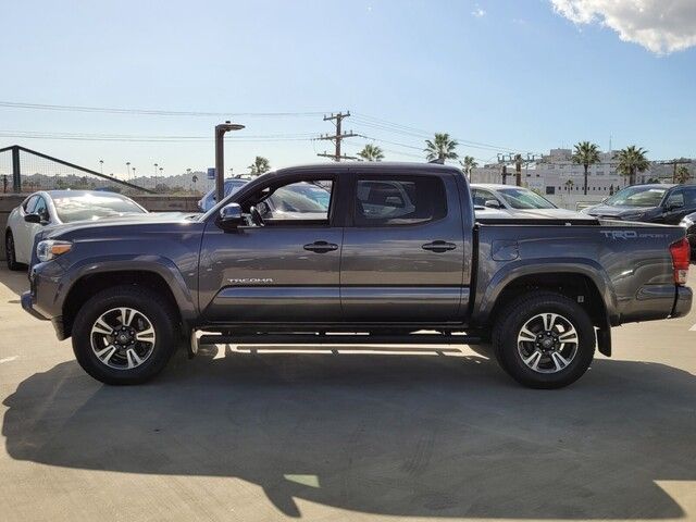 2017 Toyota Tacoma SR5