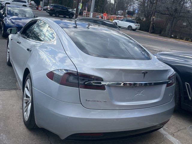 2017 Tesla Model S 75D