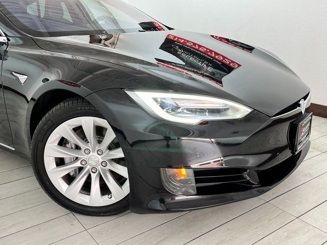 2017 Tesla Model S 90D