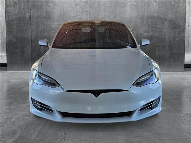 2017 Tesla Model S 90D