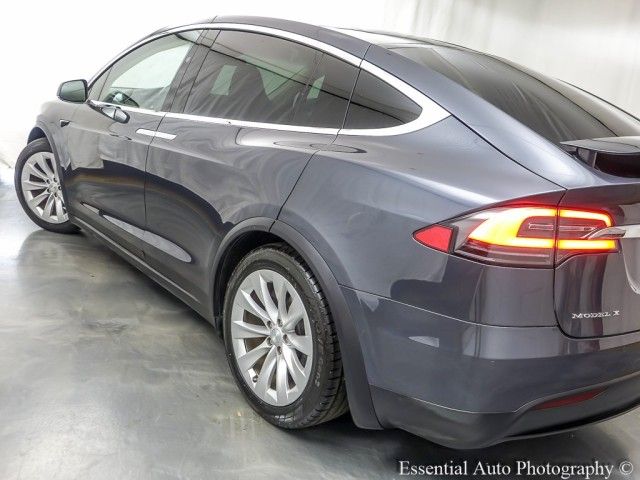 2017 Tesla Model X 90D