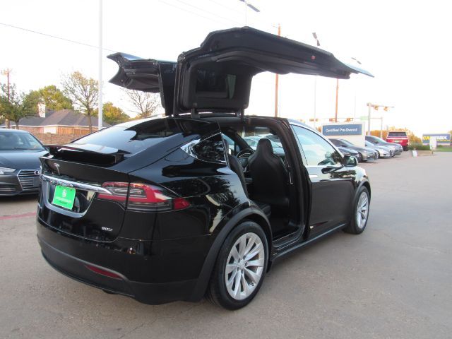 2017 Tesla Model X 90D