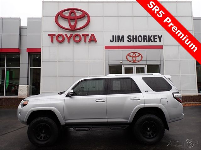 2017 Toyota 4Runner SR5 Premium