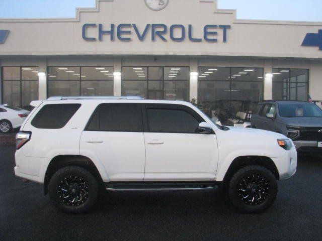 2017 Toyota 4Runner SR5