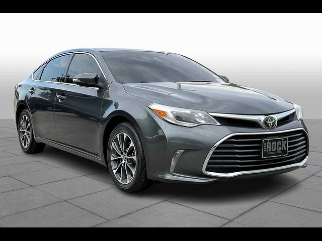 2017 Toyota Avalon XLE