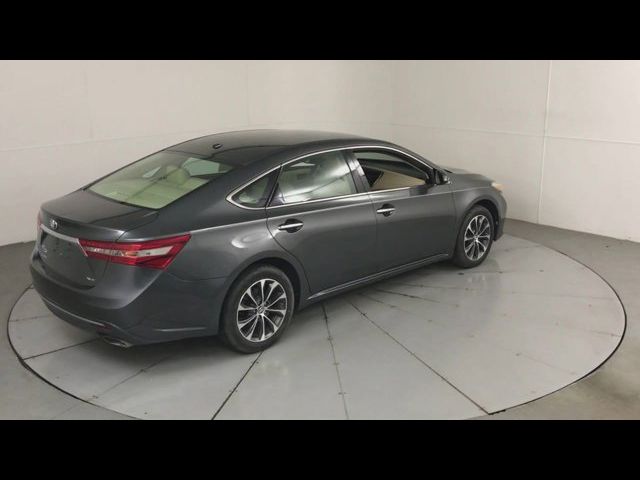 2017 Toyota Avalon XLE