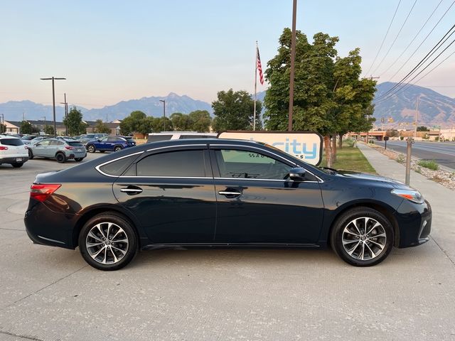 2017 Toyota Avalon XLE