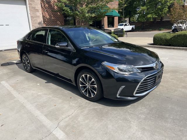 2017 Toyota Avalon XLE