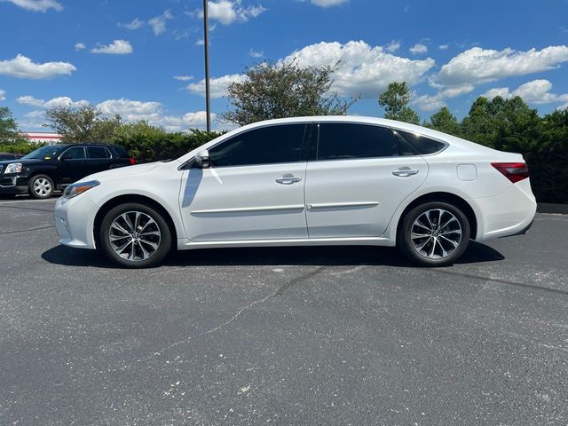 2017 Toyota Avalon XLE