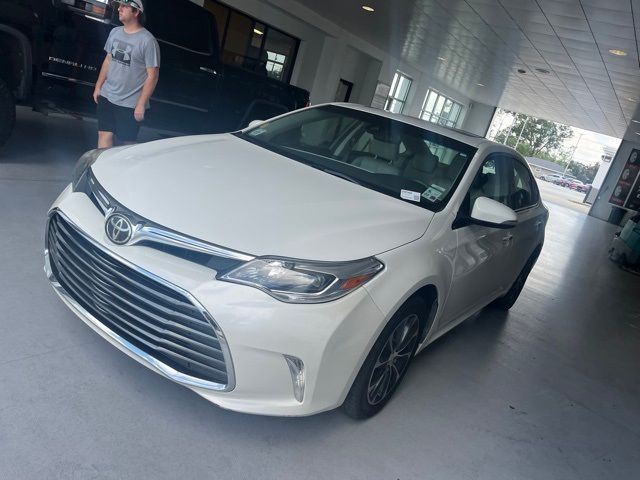 2017 Toyota Avalon XLE