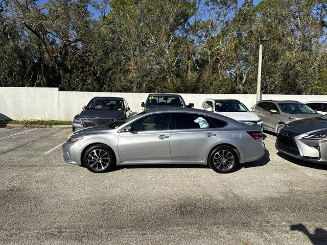 2017 Toyota Avalon XLE