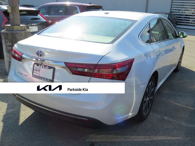 2017 Toyota Avalon Hybrid XLE Premium