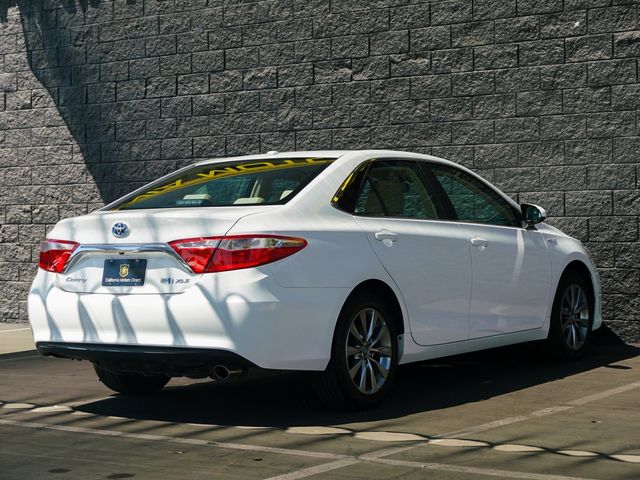 2017 Toyota Camry Hybrid SE