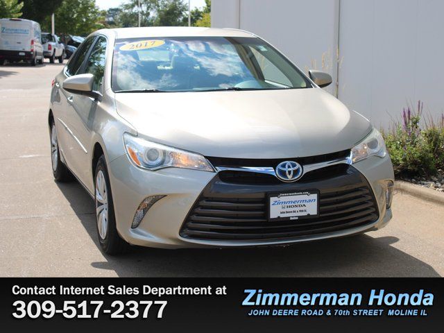 2017 Toyota Camry Hybrid LE