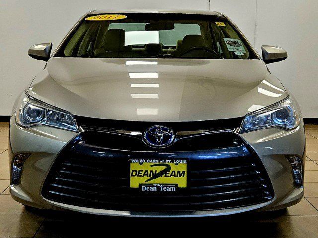2017 Toyota Camry Hybrid LE