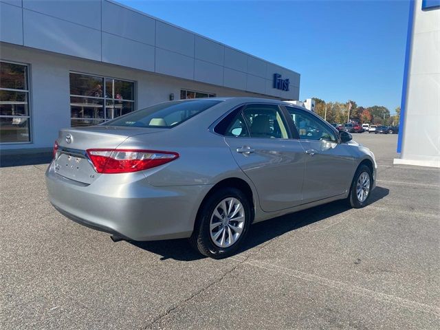 2017 Toyota Camry LE