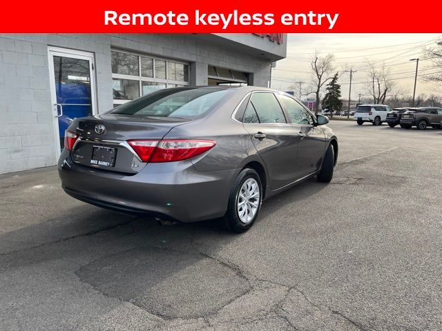 2017 Toyota Camry LE
