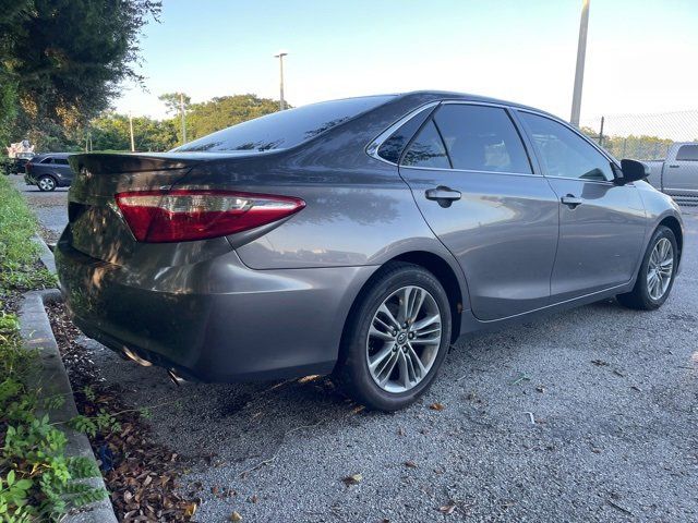 2017 Toyota Camry SE