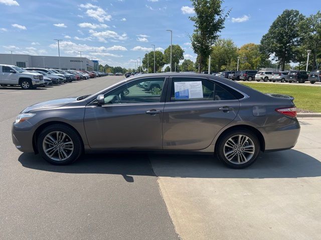 2017 Toyota Camry SE