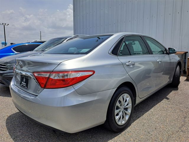 2017 Toyota Camry LE