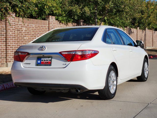 2017 Toyota Camry LE