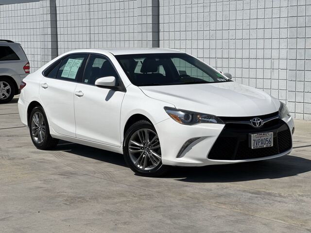 2017 Toyota Camry SE