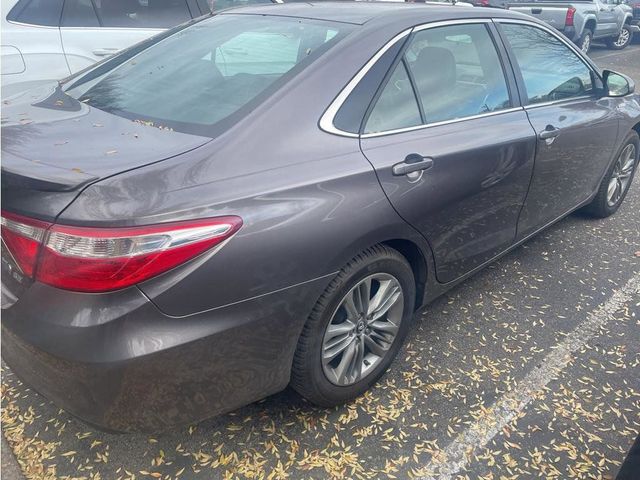 2017 Toyota Camry Hybrid SE