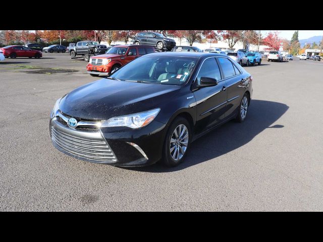 2017 Toyota Camry Hybrid XLE