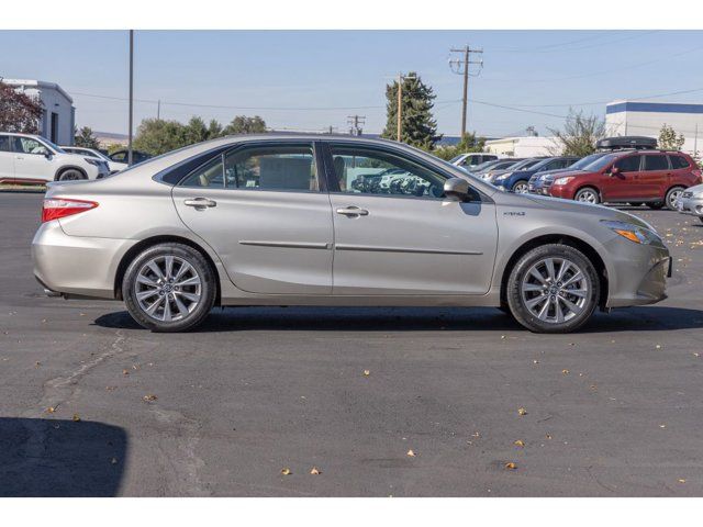 2017 Toyota Camry Hybrid LE